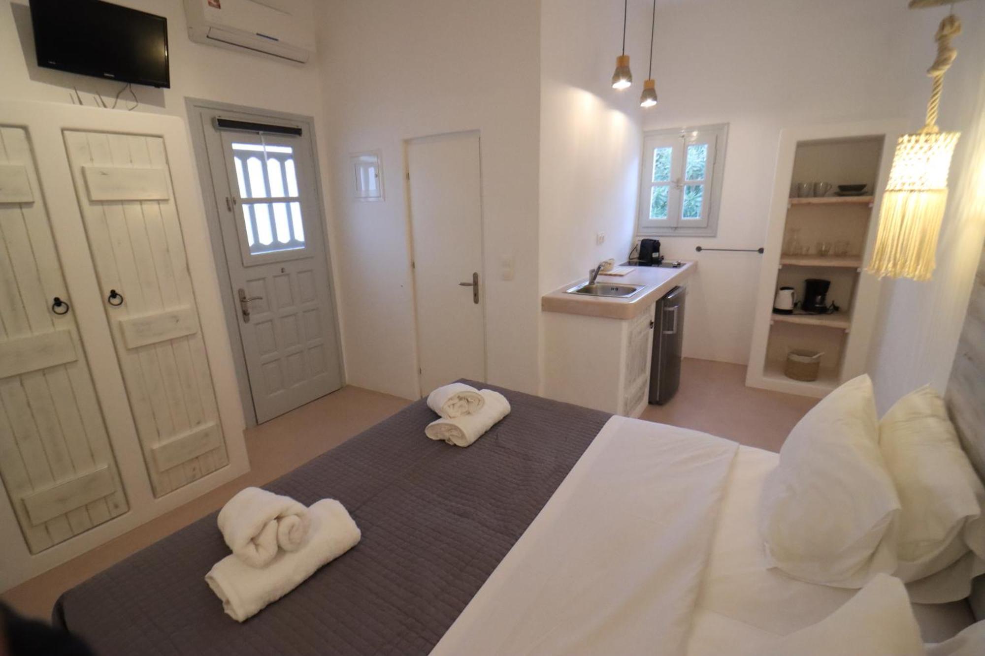 Flisvos Beach Studios Naxos City Exteriér fotografie